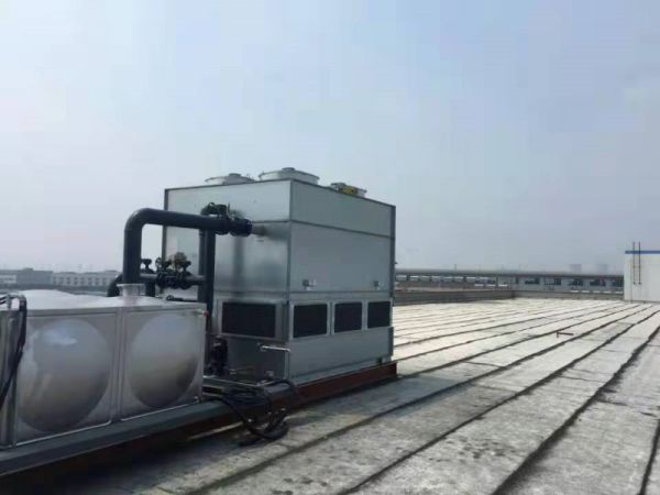閉式冷卻塔的冷卻效果受哪